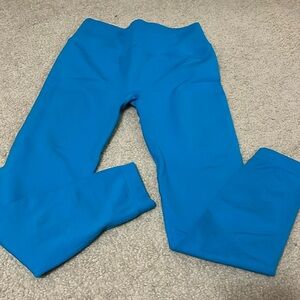 Alphalete Leggings size M Good condition I'm looking for another blue